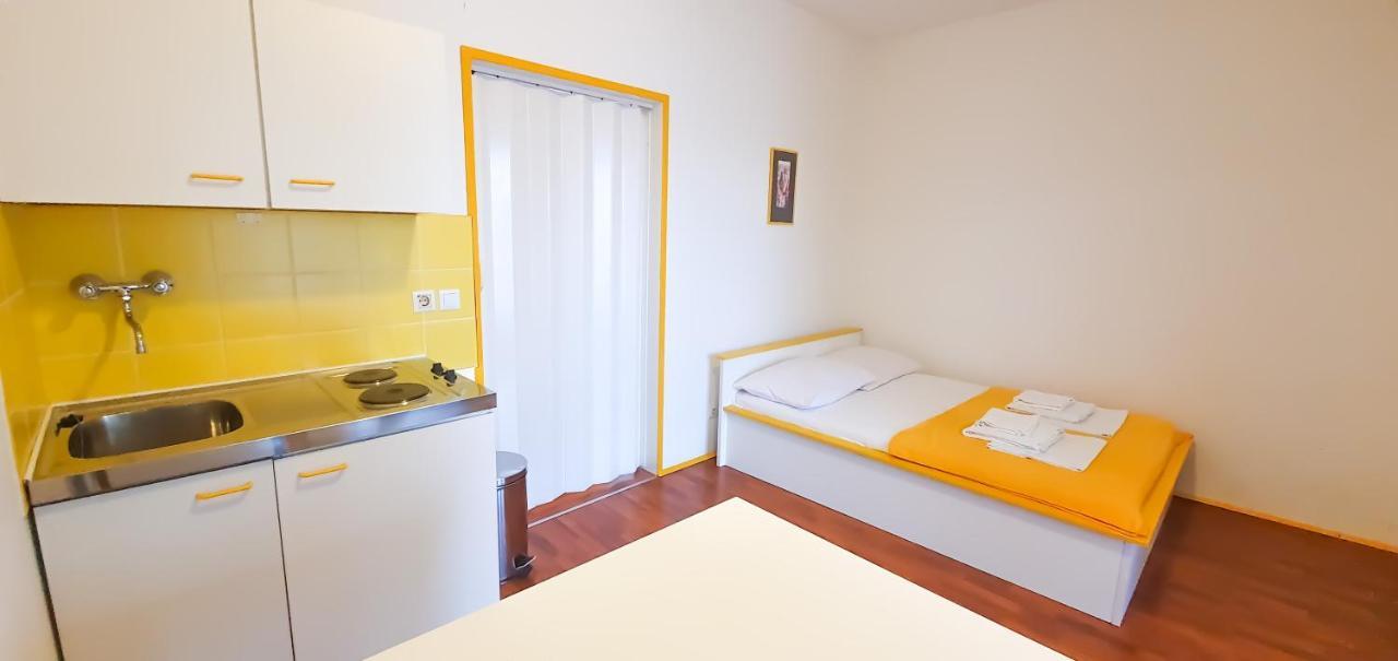 Apartment Buco Starigrad Paklenica Exterior photo
